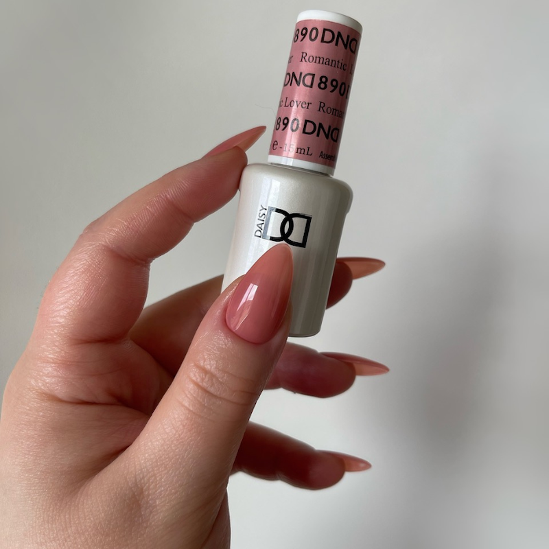 DND 890 Romantic Lover