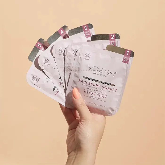 Voesh Deluxe Pedicure 4 Step O2 Bubbly Spa - Raspberry - Kit