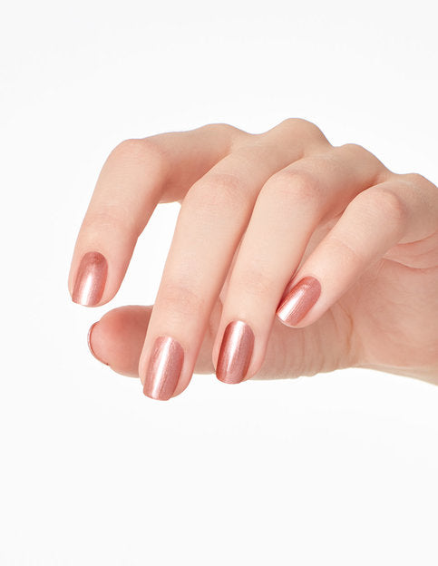 OPI Infinite Shine Polish - L15 đã lọt vào ngọn đồi thứ bảy!