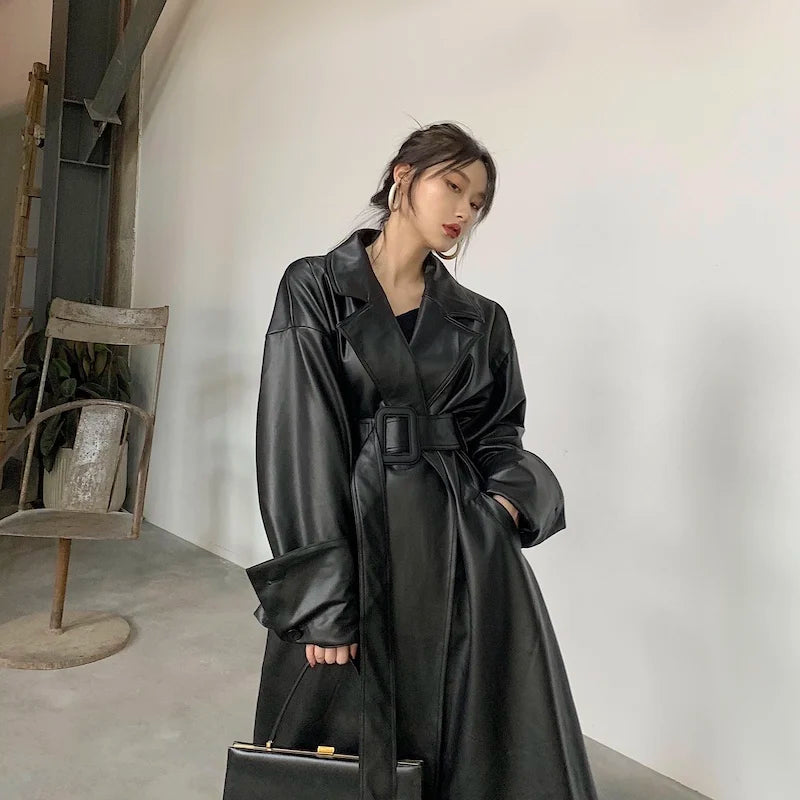Lautaro Long oversized leather trench coat for women long sleeve lapel loose fit Fall Stylish black women clothing streetwear