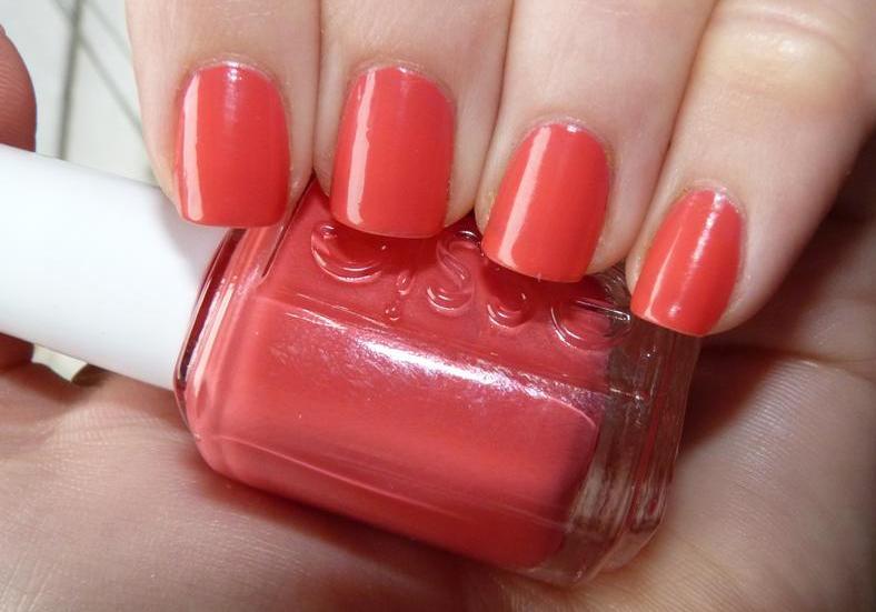 Essie Nail Polish California Coral 15