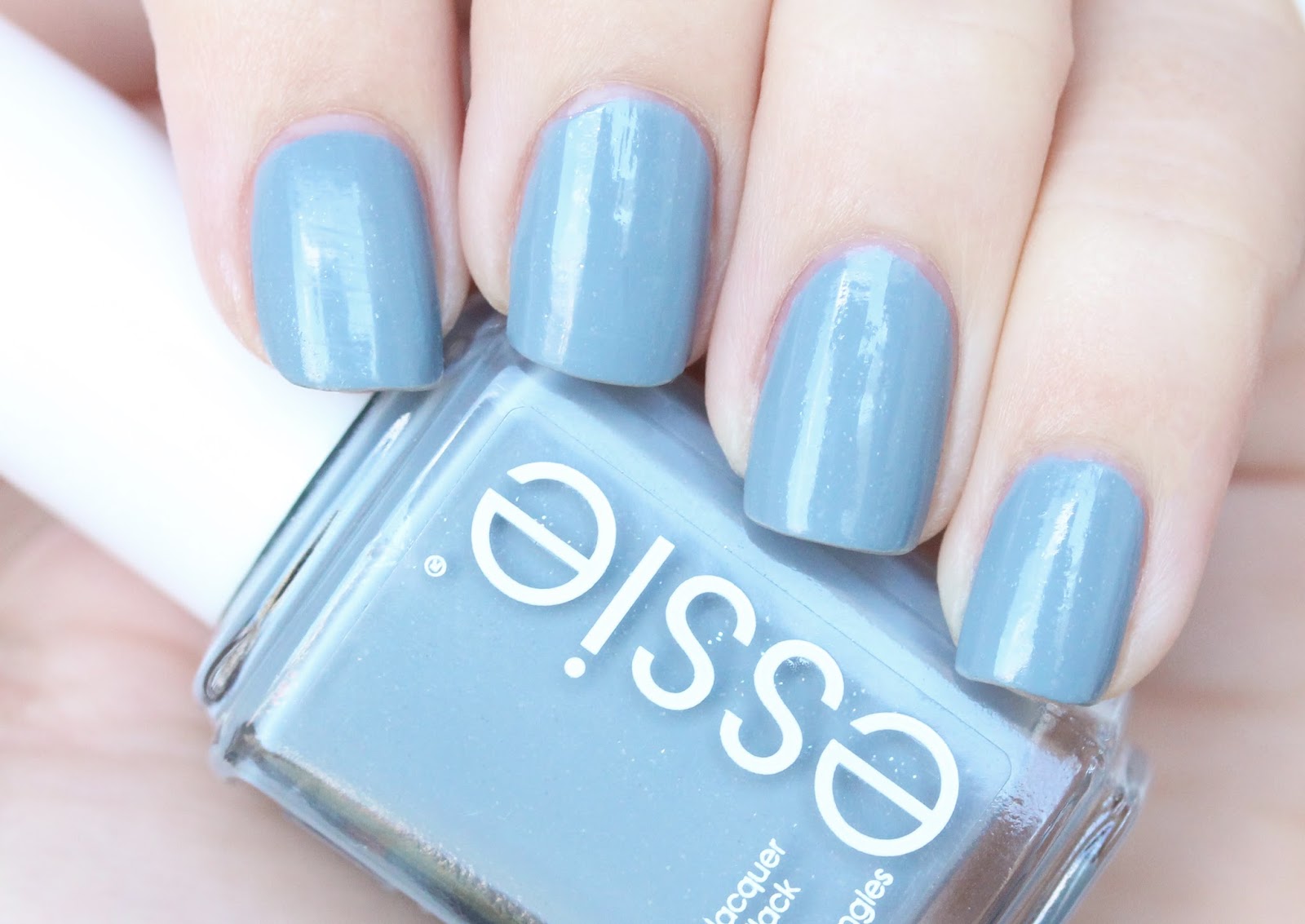 Sơn móng tay Essie Parka Perfect 855