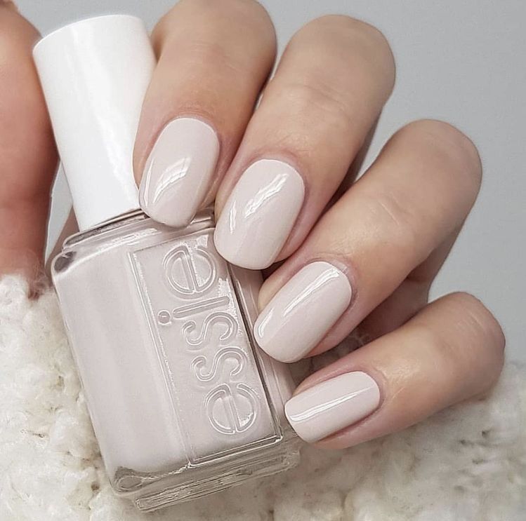 Sơn móng tay Essie Urban Jungle 876